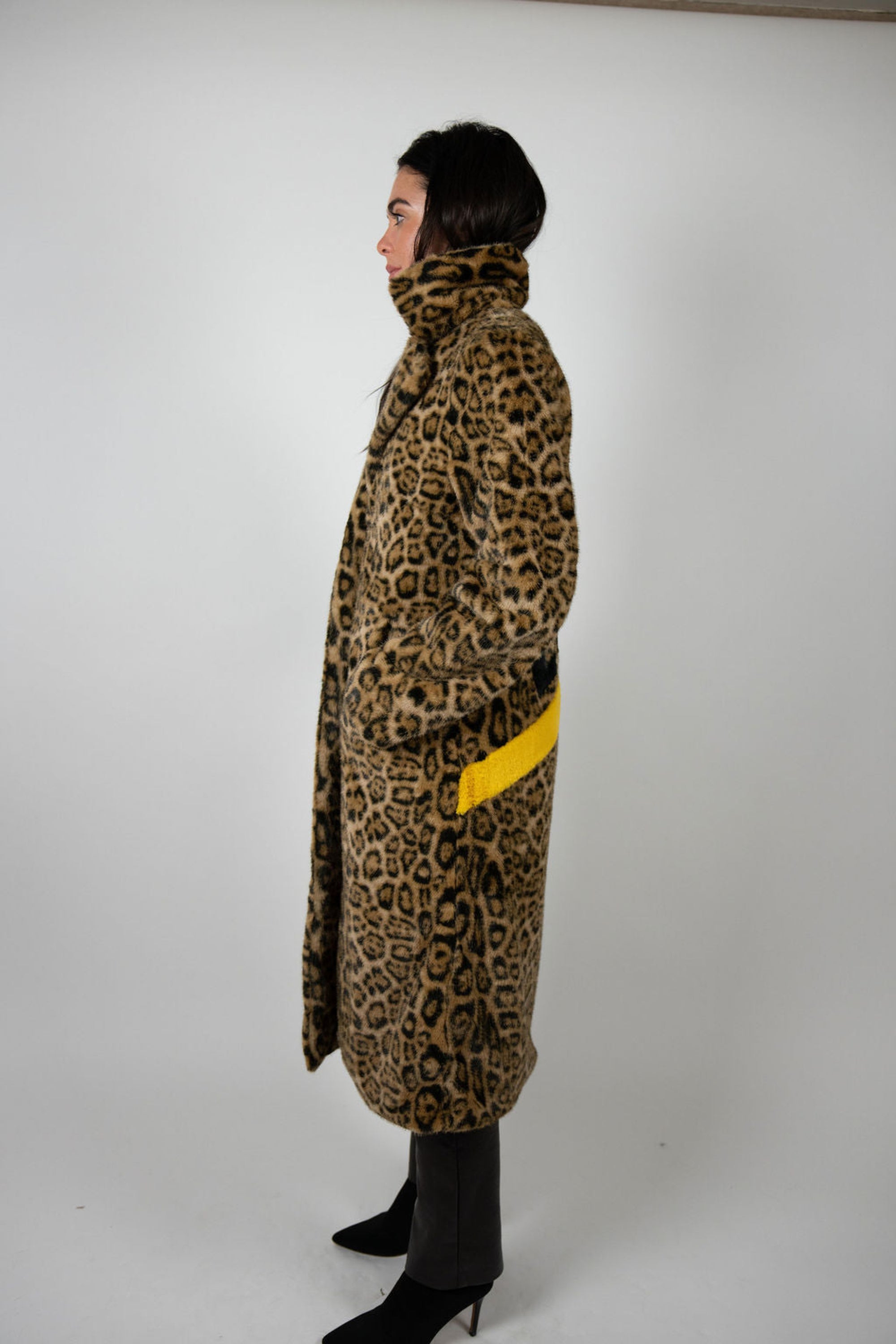 MR. GREYS LEOPARD LOVE