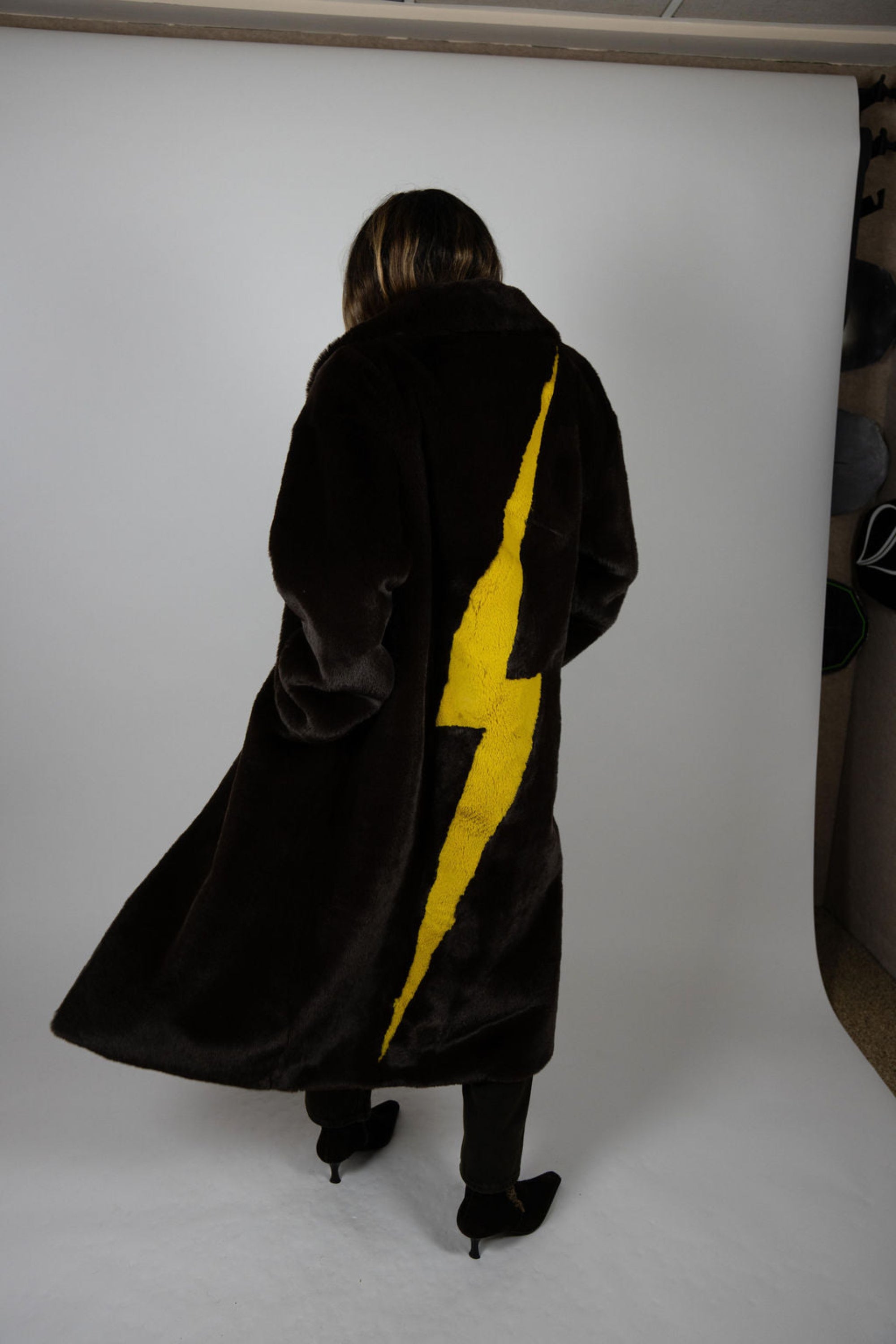 Lightning Bolt - neon yellow lightning bolt