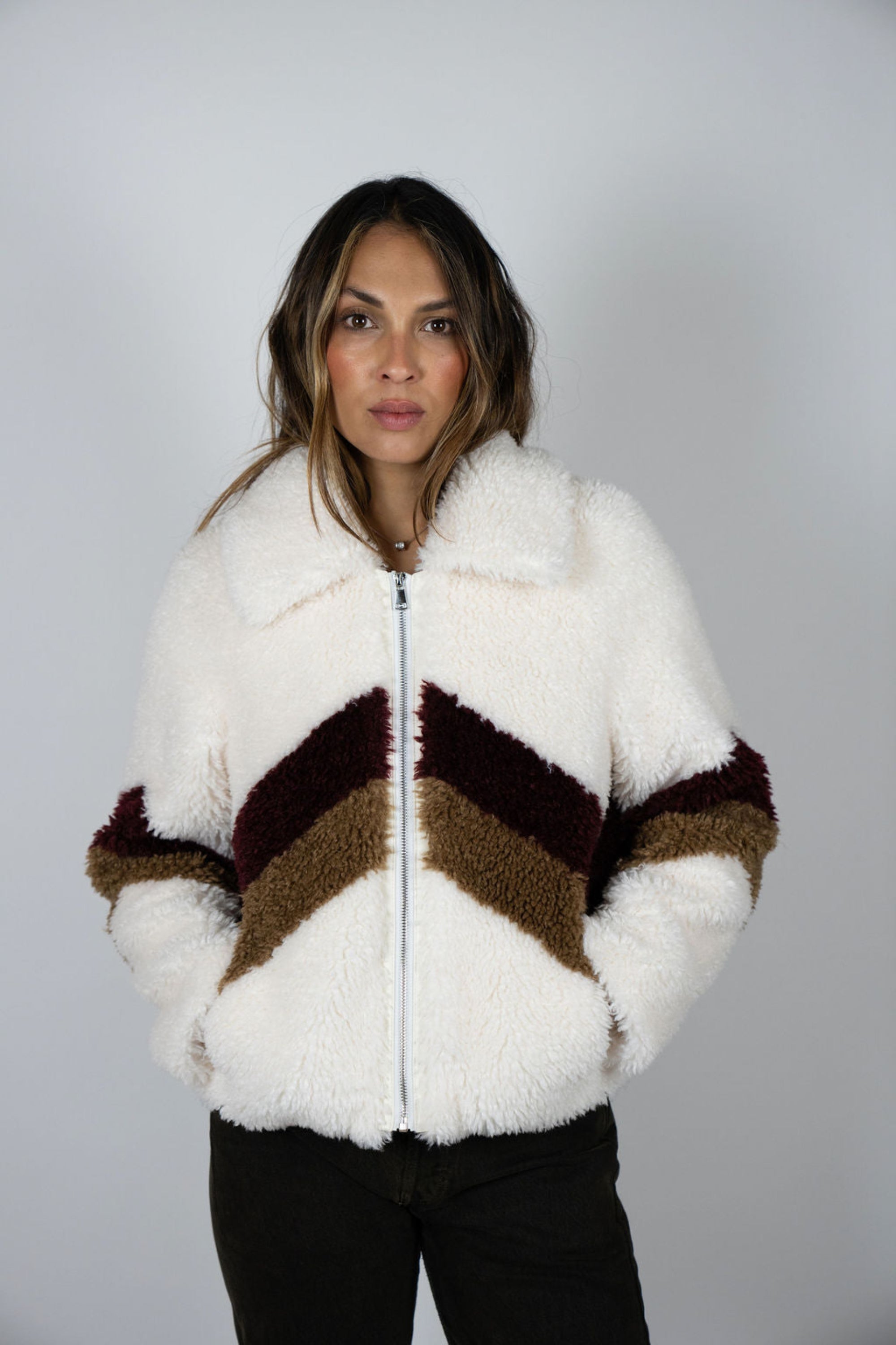 Fall Line Shearling Star Crop
