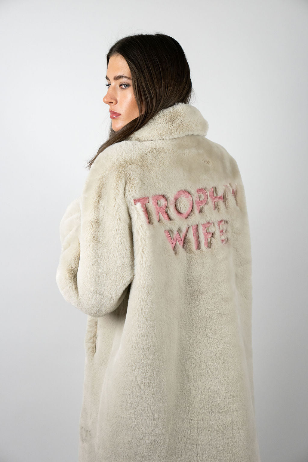 Mr Greys Coat - Beige Trophy Wife