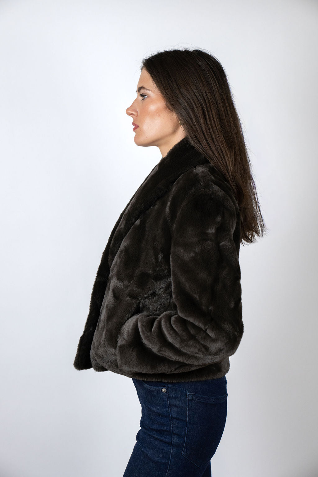 The Bear Den Crop - Chocolate