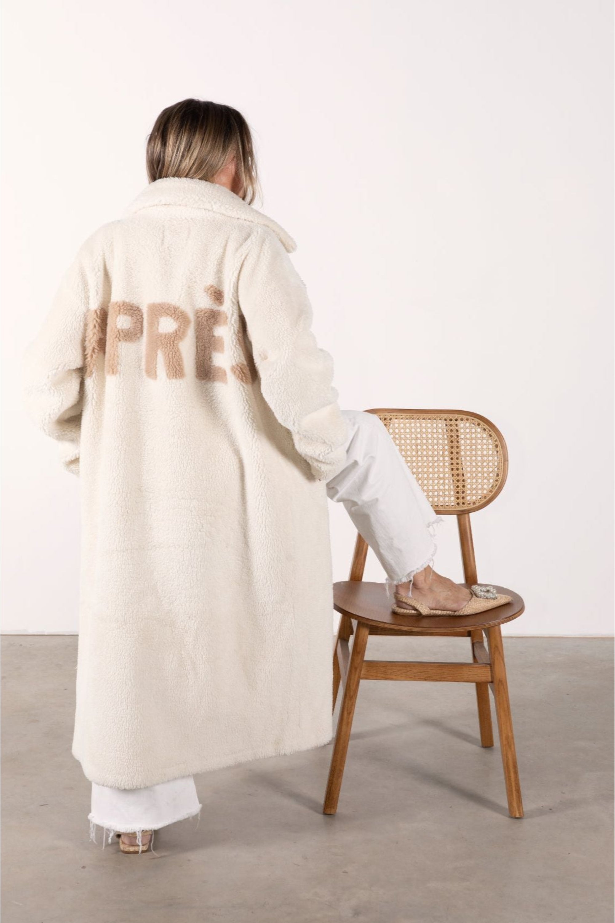 Ajax Apre's Coat – Vanilla