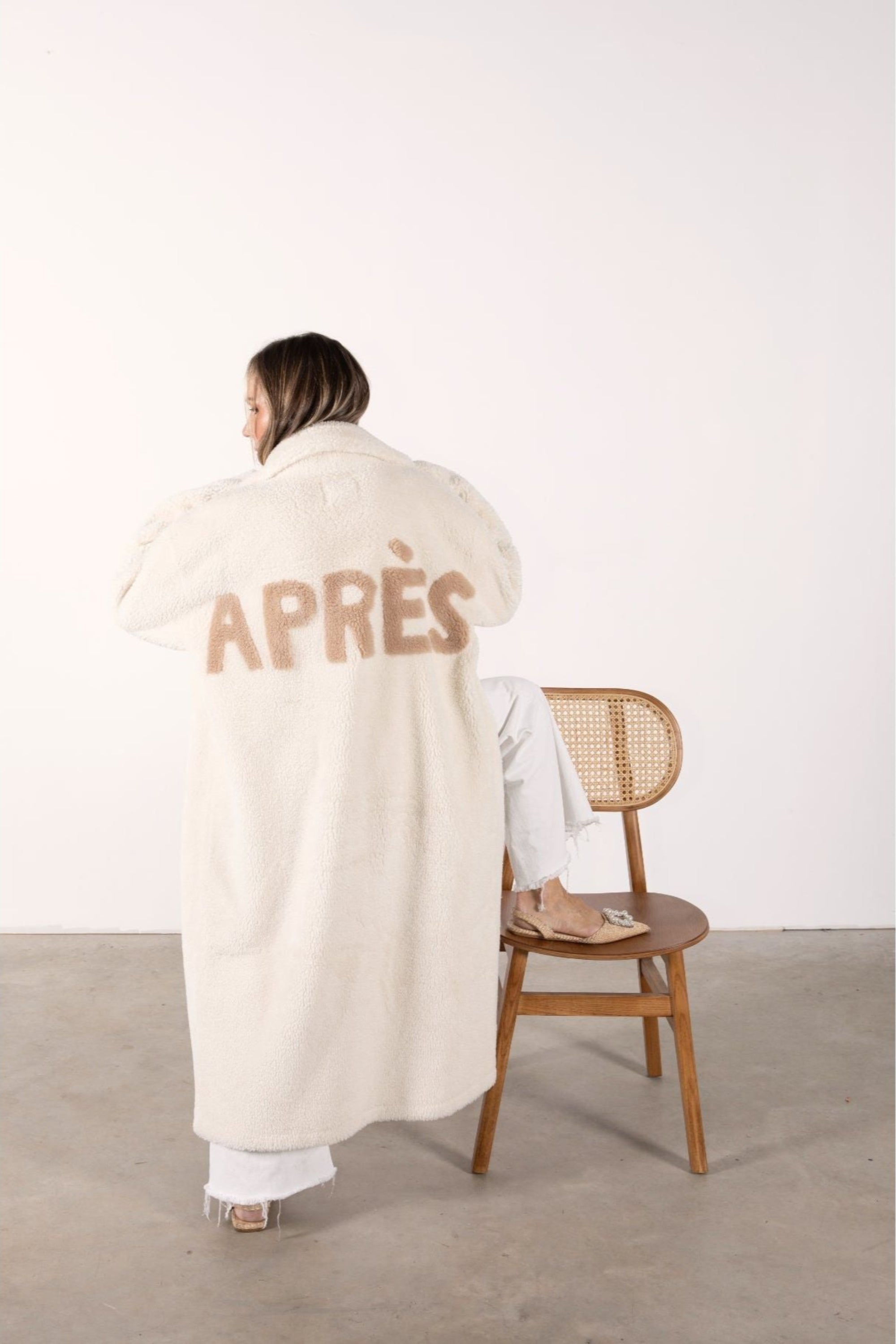 Ajax Apre's Coat – Vanilla