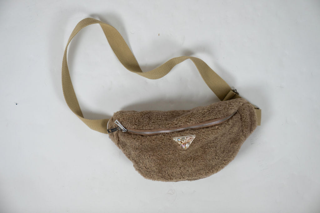 The Alpine Crossbody - Snow