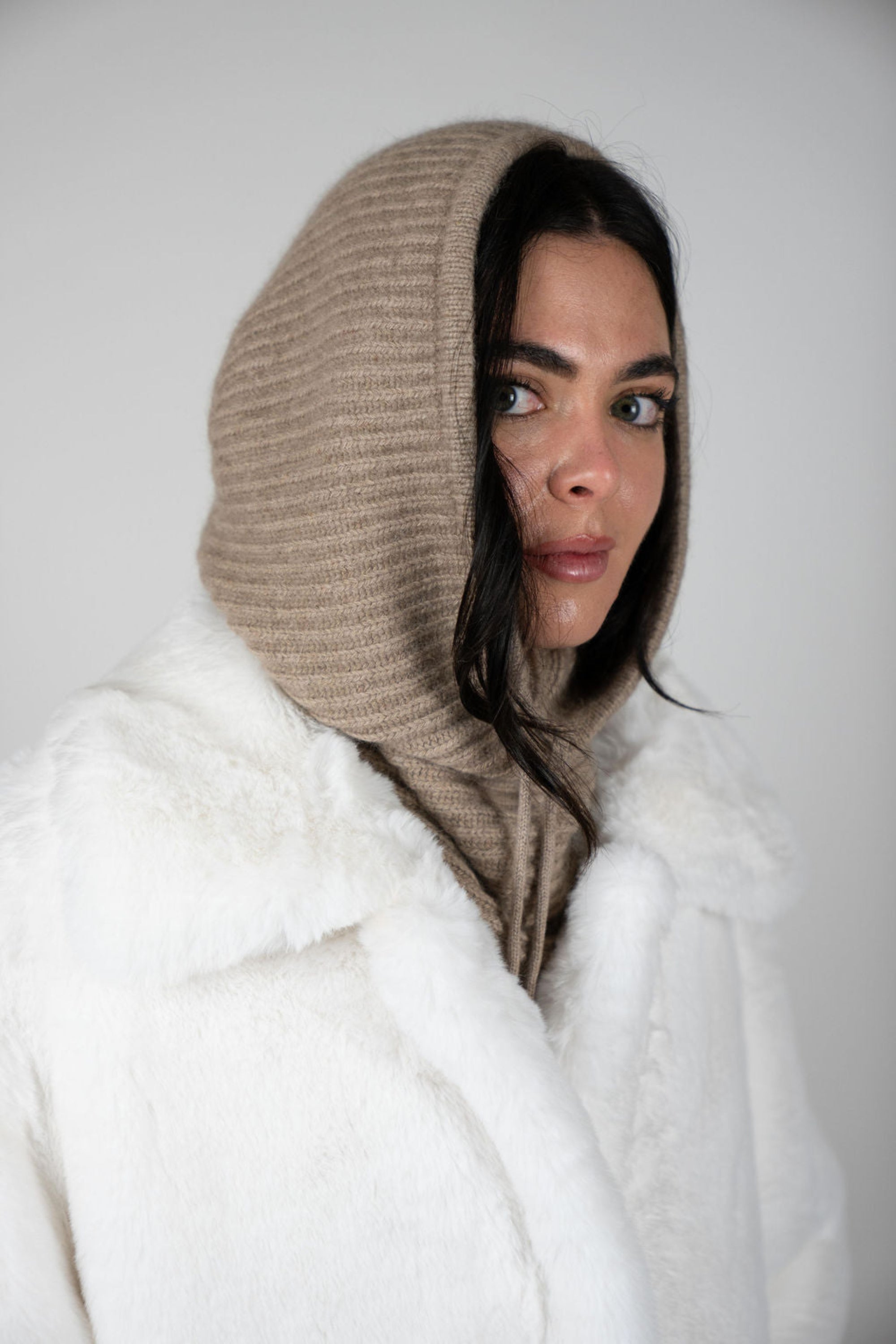 The Chalet Knit Hood - Beige