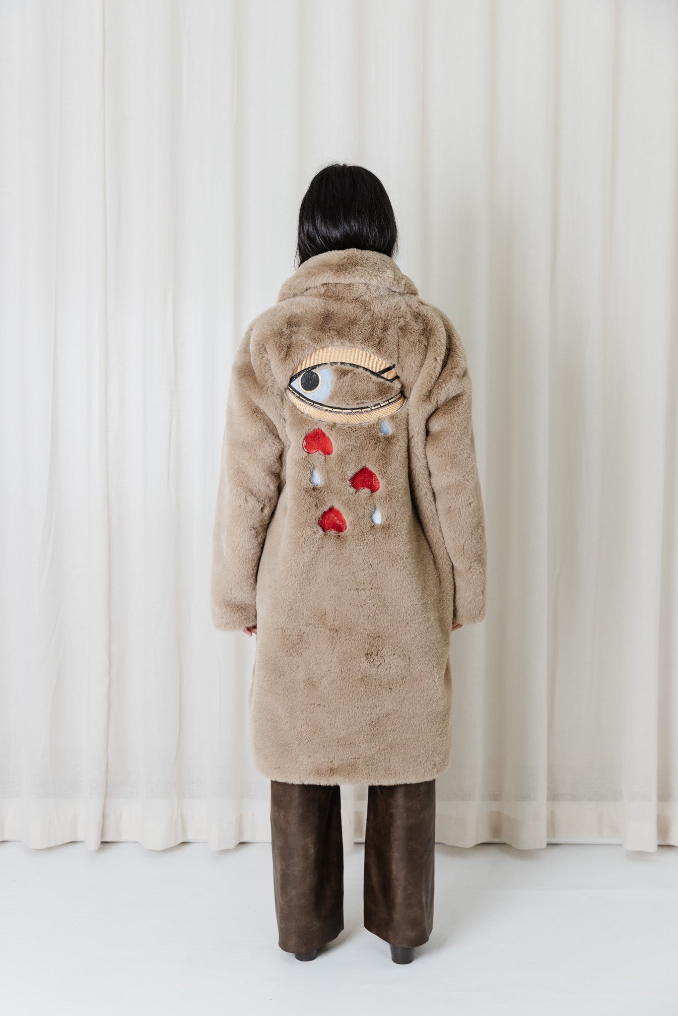 Mr Greys Coat - Eye